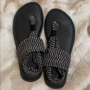 Sanuk yoga sling sandals